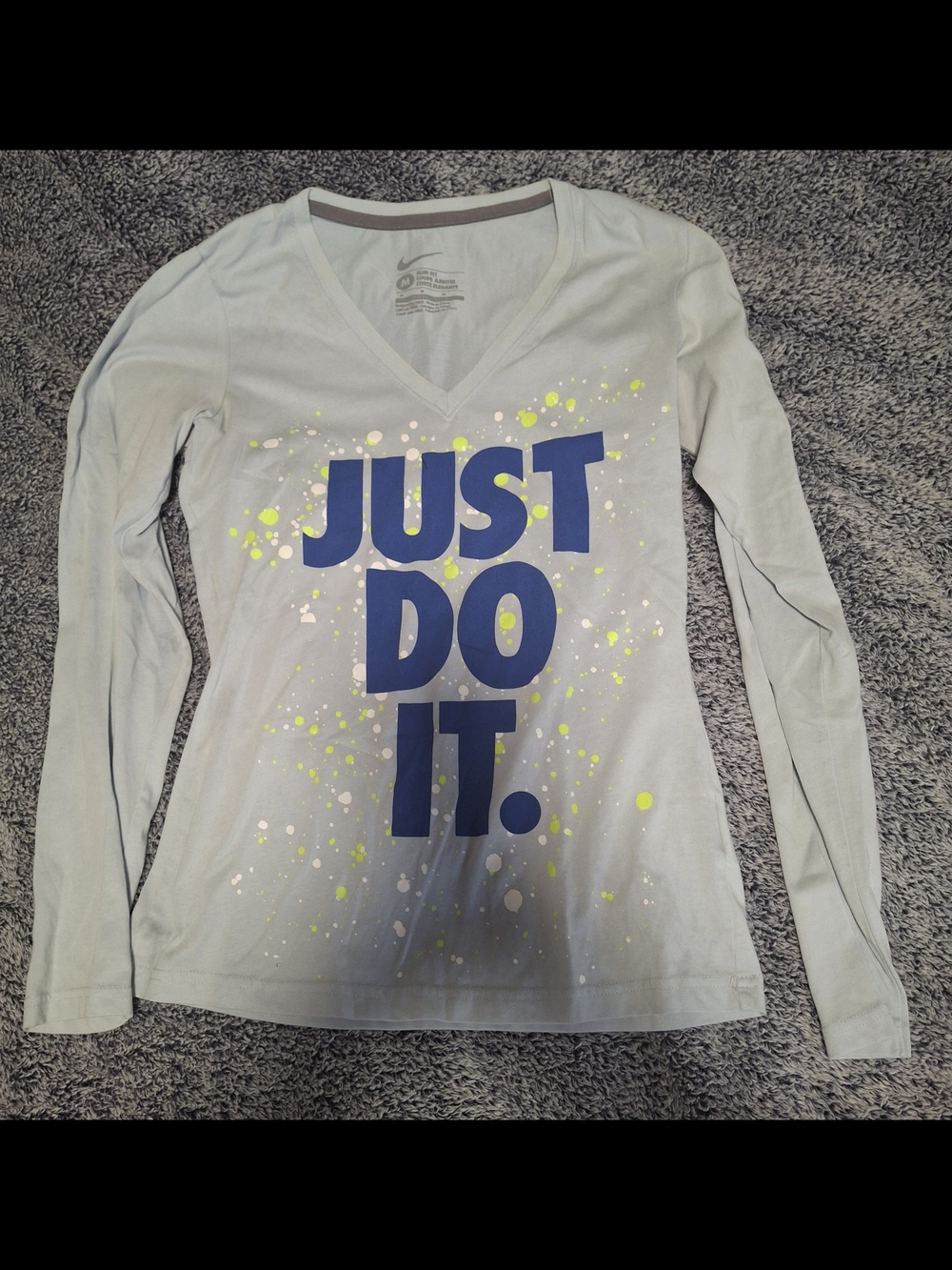Nike "Just Do It" Long Sleeve V-Neck Tee in Light Gray with Navy Print